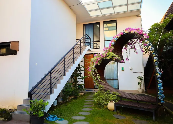 Aparthotel The Rose Bali Living *